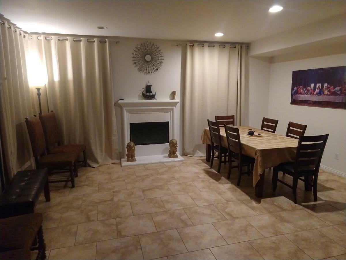 Six Flags Luxury Private Rooms Santa Clarita Luaran gambar