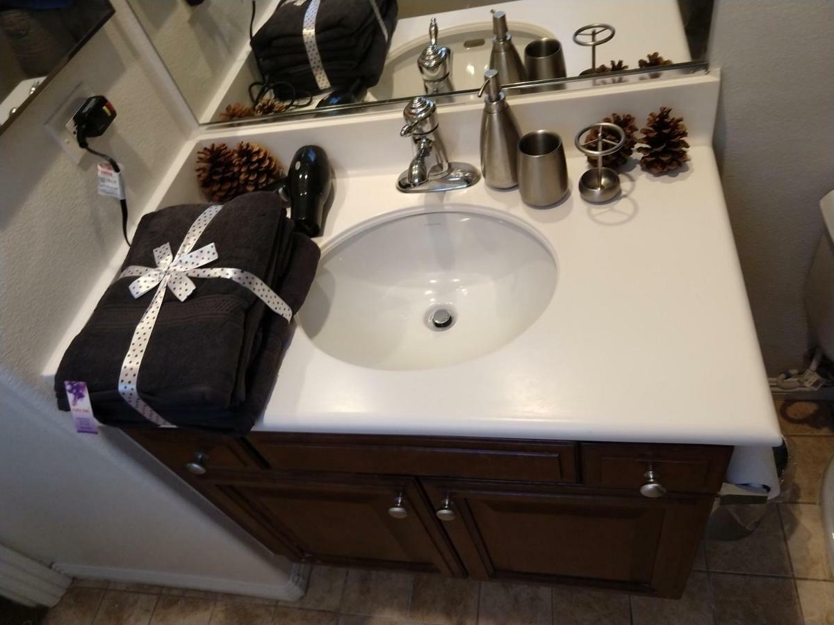 Six Flags Luxury Private Rooms Santa Clarita Luaran gambar