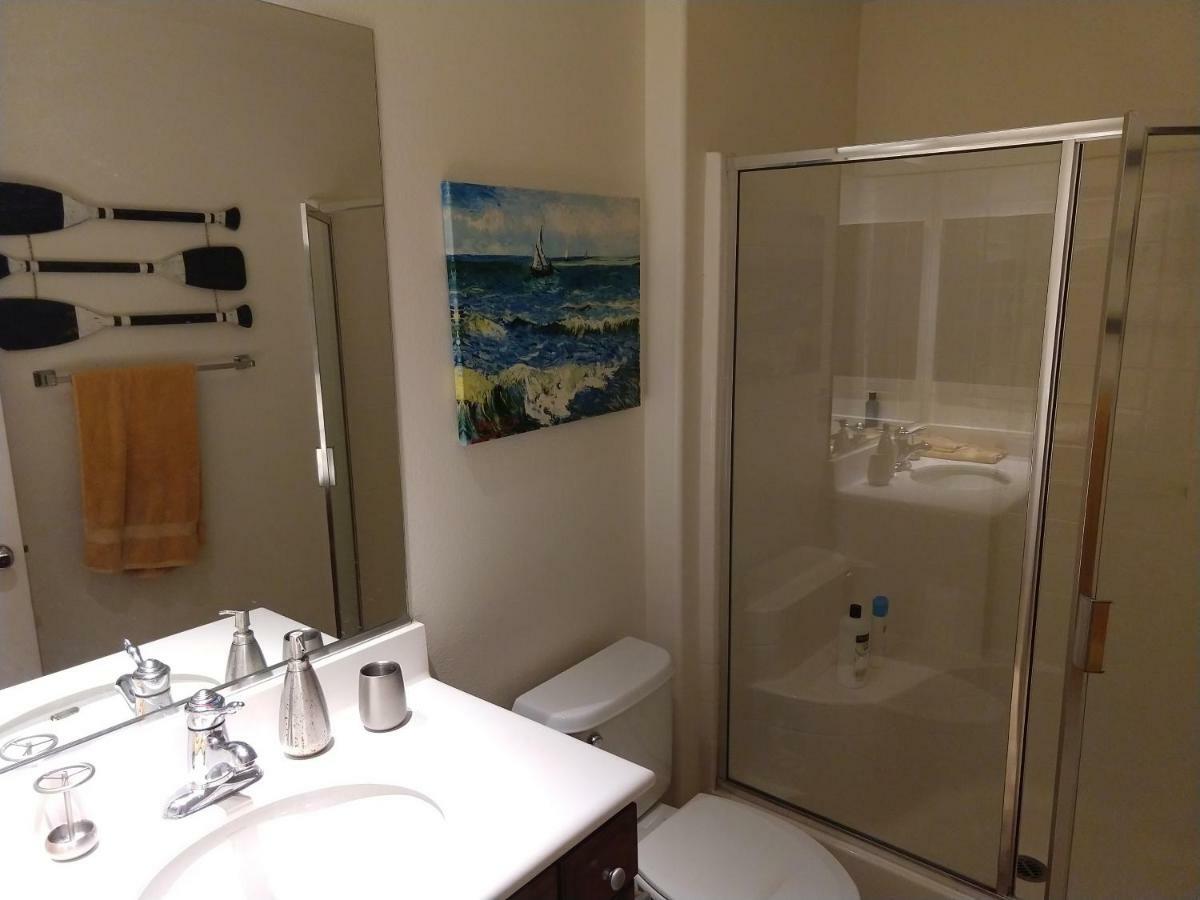 Six Flags Luxury Private Rooms Santa Clarita Luaran gambar